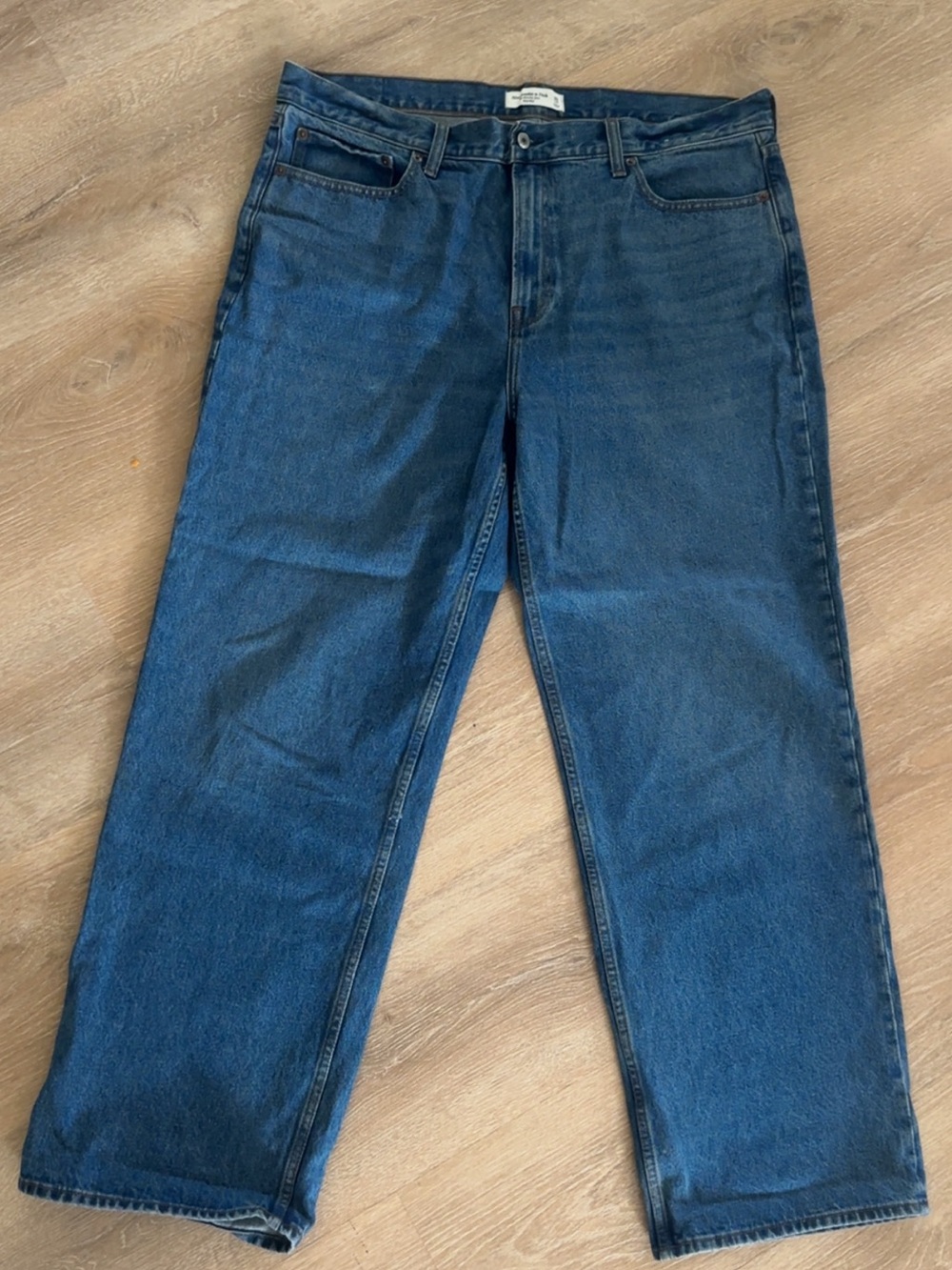 ABERCROMBIE slouchy mid rise baggy jeans !